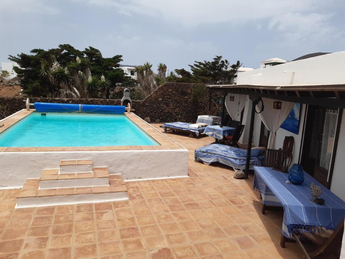 Tipica Lanzarote House Only Adults Bed & Breakfast Tias Luaran gambar