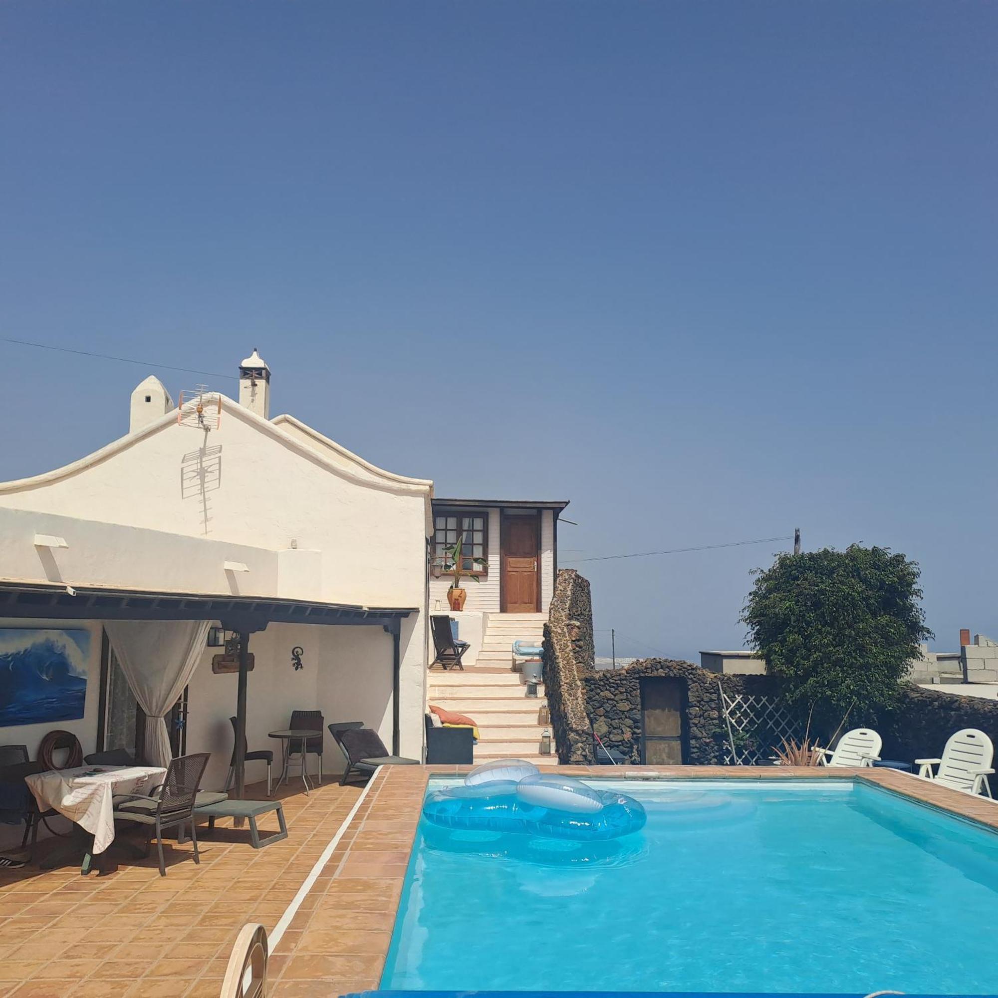 Tipica Lanzarote House Only Adults Bed & Breakfast Tias Luaran gambar